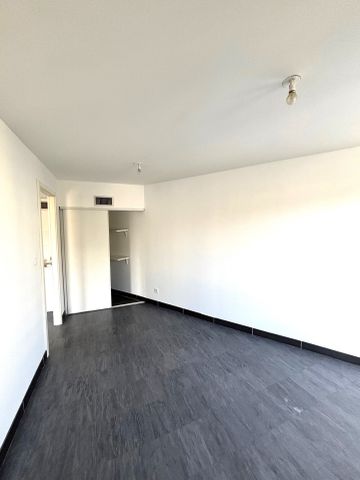 Location Appartement 2 pièces 57m² MARSEILLE 14ème - Photo 2