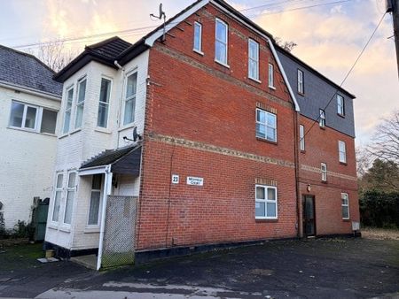 West Road, Woolston - Photo 5