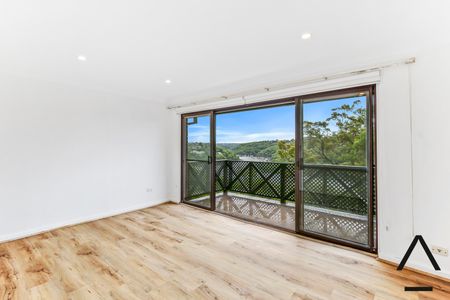 42 Willowie Road, Castle Cove NSW 2069 - House For Rent | Domain - Photo 4