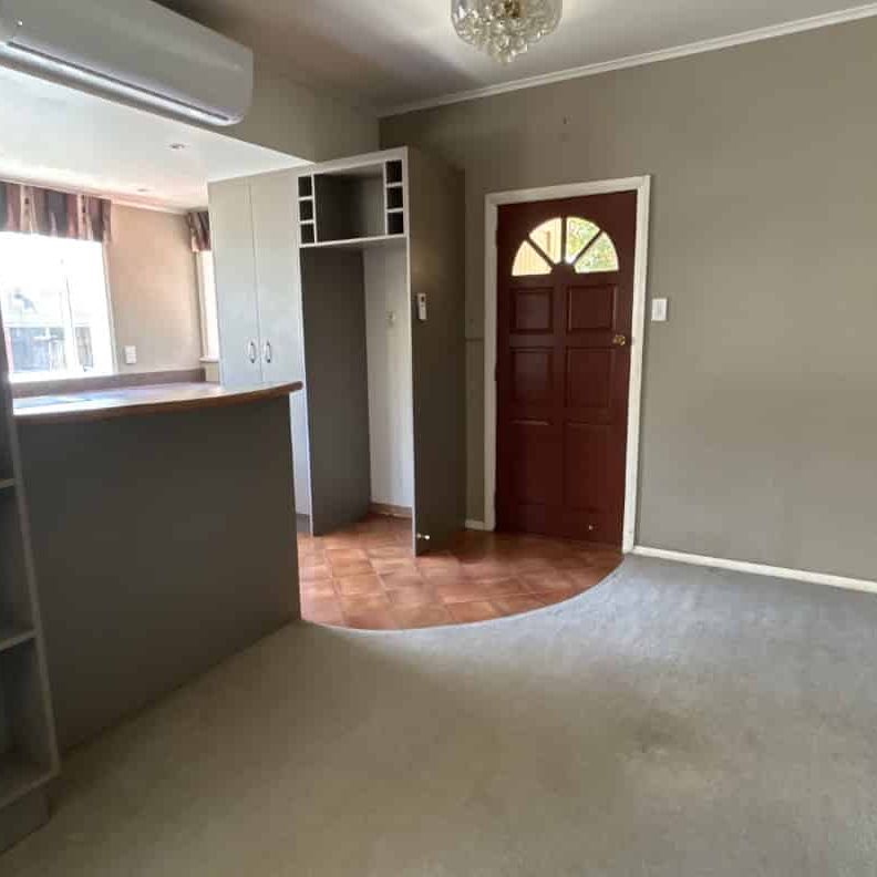 Completely renovated - just move in to enjoy - Photo 1