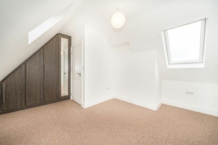 Kavsan Place, Cranford, TW5 - Photo 4