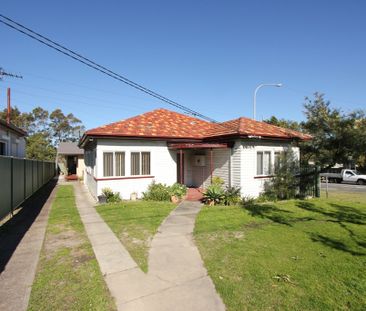 Convenient location - Close to University - Photo 2