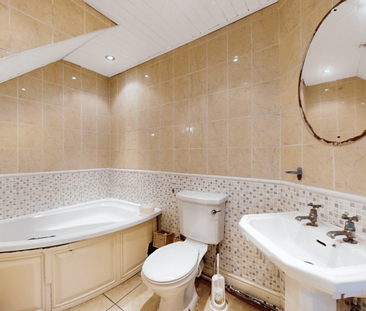 4 bedroom terraced house to rent - Photo 6