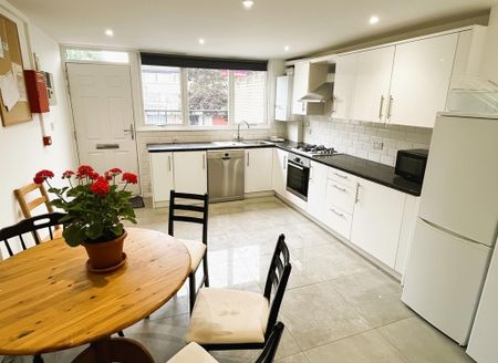 6 bedroom house to rent - Photo 5