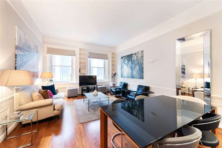 A modern two bedroom apartment situated on the second floor of a handsome period building in the heart of South Kensington moments from Hyde Park. - Photo 2