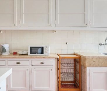 Room in a shared 5-bedroom apartment for rent in Lisbon - Foto 6