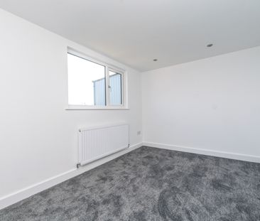 CROFT HOUSE MORLEY LEEDS - Photo 4