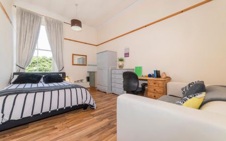 Sauchiehall Street - Photo 5