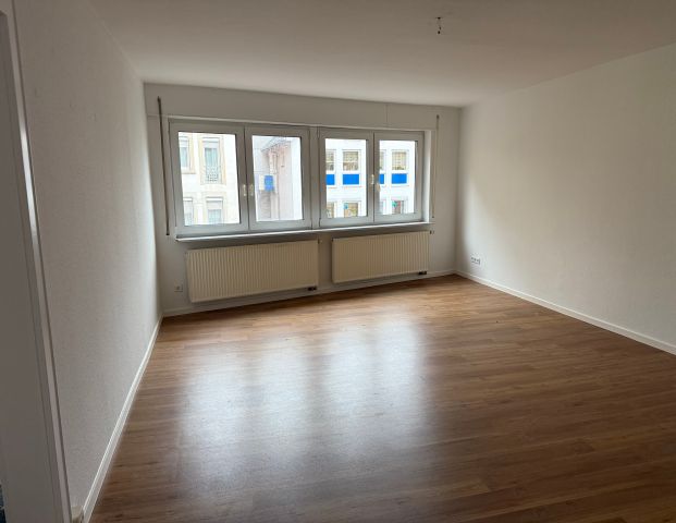 * S-WANGEN: Modernisierte, gemütliche 3-Zi.-Wohnung in guter Umgebung + TL-Bad + Balkon * - Photo 1