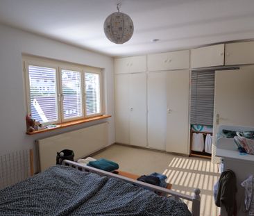 Schöne 2,5-Zi.-Whg.+ EBK + Balkon + in bevorzugter Halbhöhenlage in... - Photo 1