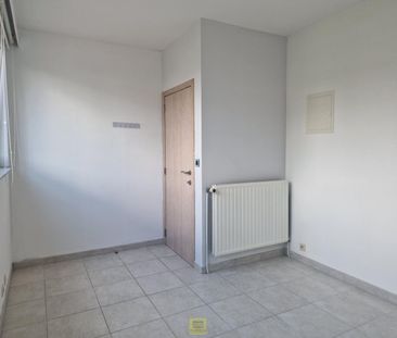 Aantrekkelijk 2-slaapkamerappartement rustig doch centraal gelegen. - Photo 6