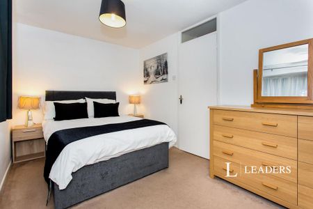 2 bedroom end of terrace house to rent - Photo 5