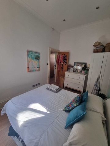 Bedford Square, Brighton - Photo 4