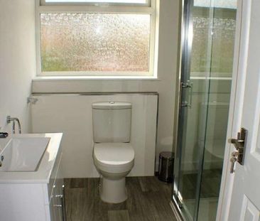 St Anne`s Close, Bicester, OX26 - Photo 4