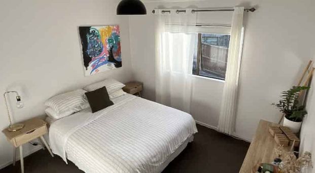 Three bedroom home - Photo 1