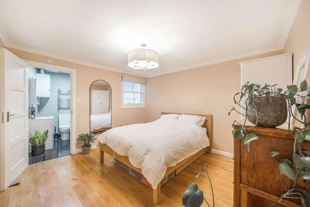 Deptford Broadway, London, SE8 - Photo 4