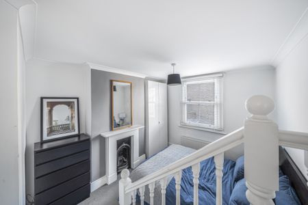 Boutflower Road, Battersea, London, SW11 - Photo 3