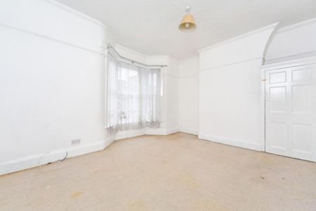 3 bedroom house to rent - Photo 3