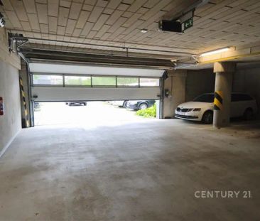 Světlý byt 1+kk s předzahrádkou a parkingem, Praha 9 Vysočany - Photo 2