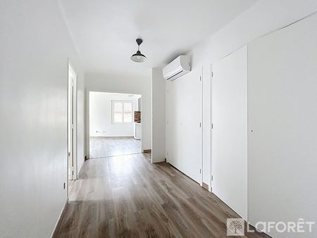 Location Appartement 3 pièces 57m² - Photo 3