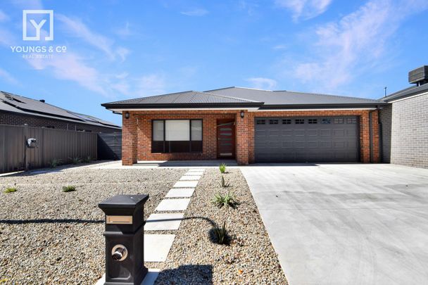 10 Lakeview Pl, Mooroopna - Photo 1