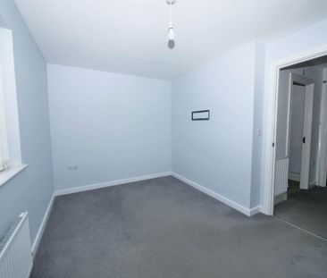 2 bedroom end of terrace house to rent - Photo 6