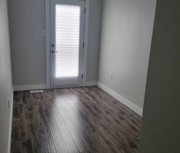 For Lease - 540 Essa Road Unit# 3 Upper, Barrie, Ontario - Photo 2