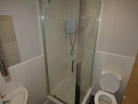 Warley Road Flat 1 - Photo 5