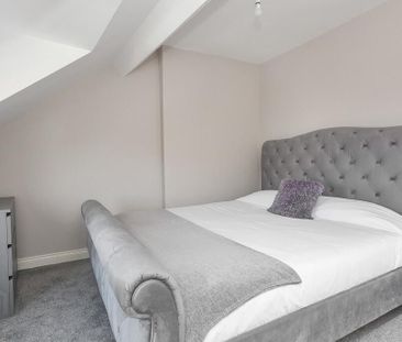 Flat C, 2 Surrey Street, Belfast, BT9 7FS - Photo 2