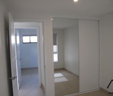 Brand-New Modern Granny Flat with Private Off-Street Parking - Photo 2