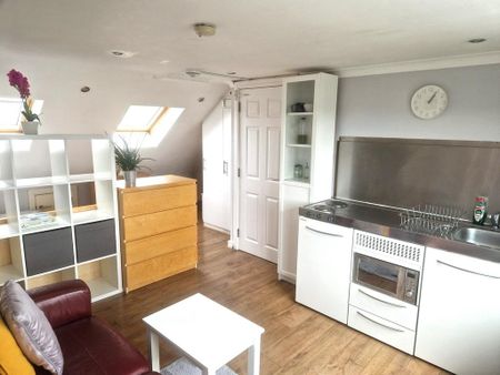 Studio to rent - Photo 4