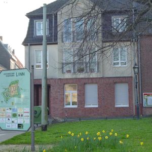 2-Zimmer-Wohnung mit Balkon in Krefeld-Linn mieten - Photo 2