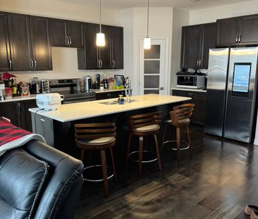 For Lease - 33 Nipigon Street, Belleville, Ontario - Photo 6