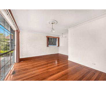 Convenient, Large and Fabulous 3 Bedroom Family Home in Wantirna South - Photo 5