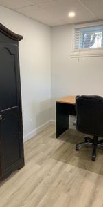 1 grande chambre disponible dans un 4 et demi entièrement rénové lumineux - sous-sol avec possibilité de télétravail - Photo 4