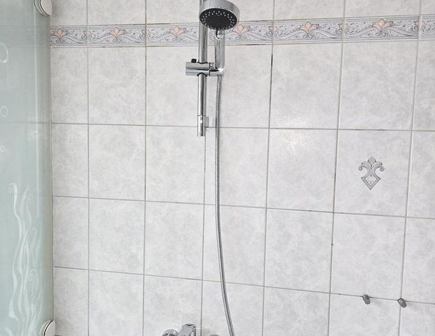 großzügige Tip-Top-Wohnung mit 3 Zimmern, Kü, Bad - Foto 1