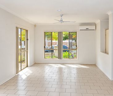Spacious Family Living in the Heart of Robina - Photo 1