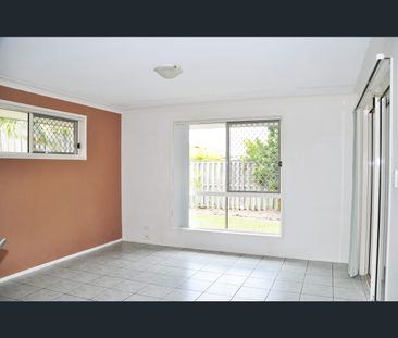 96 Benhiam Street, Calamvale, Qld 4116 - Photo 2