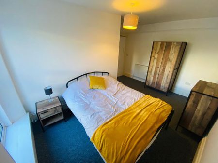 7 bedroom house share to rent - Photo 4