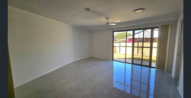 Brand New 3 & 4 Bedroom Luxury Townhouses in Liverpool - Photo 1