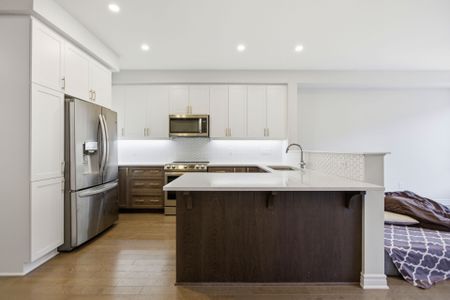 For Lease - 110 Jardiniere Street, Stittsville - Munster - Richmond, Ontario - Photo 5