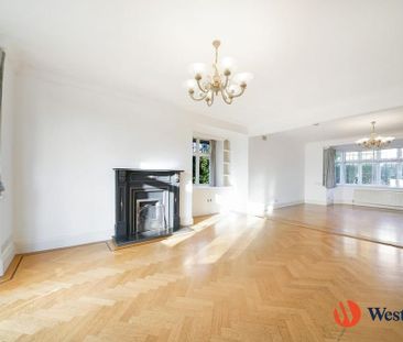 5 bedroom detached house to rent - Photo 2