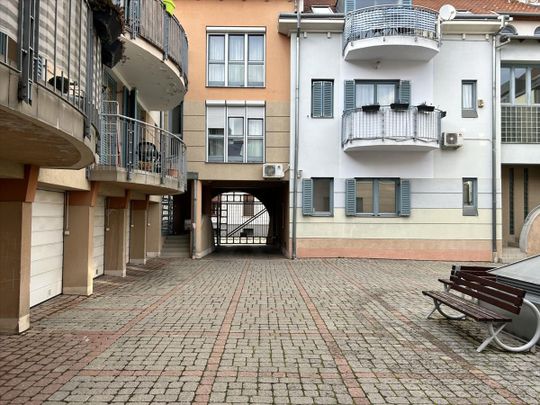Kiadó felújított lakás - Pécs - Fotó 1