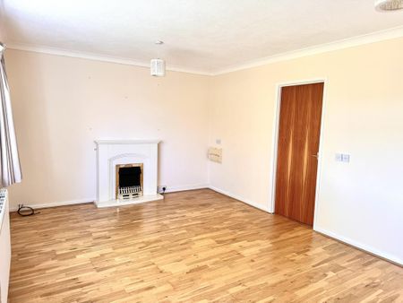 3 bedroom detached bungalow to rent - Photo 2