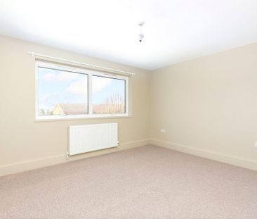 2 bedroom maisonette to rent - Photo 2