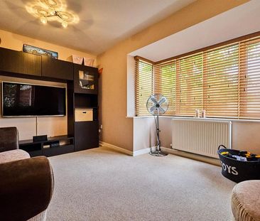 3 bedroom link detached house to rent - Photo 1