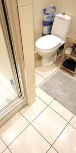 Delph Court, Woodhouse, Leeds, LS6 - Photo 3