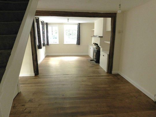 3 bedroom semi-detached house to rent - Photo 1