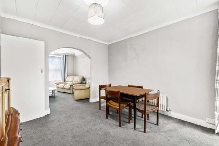 3 bedroom house to rent - Photo 3