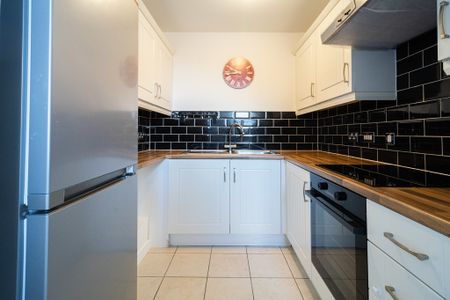 Tudor Coppice, Solihull, B91 - Photo 3